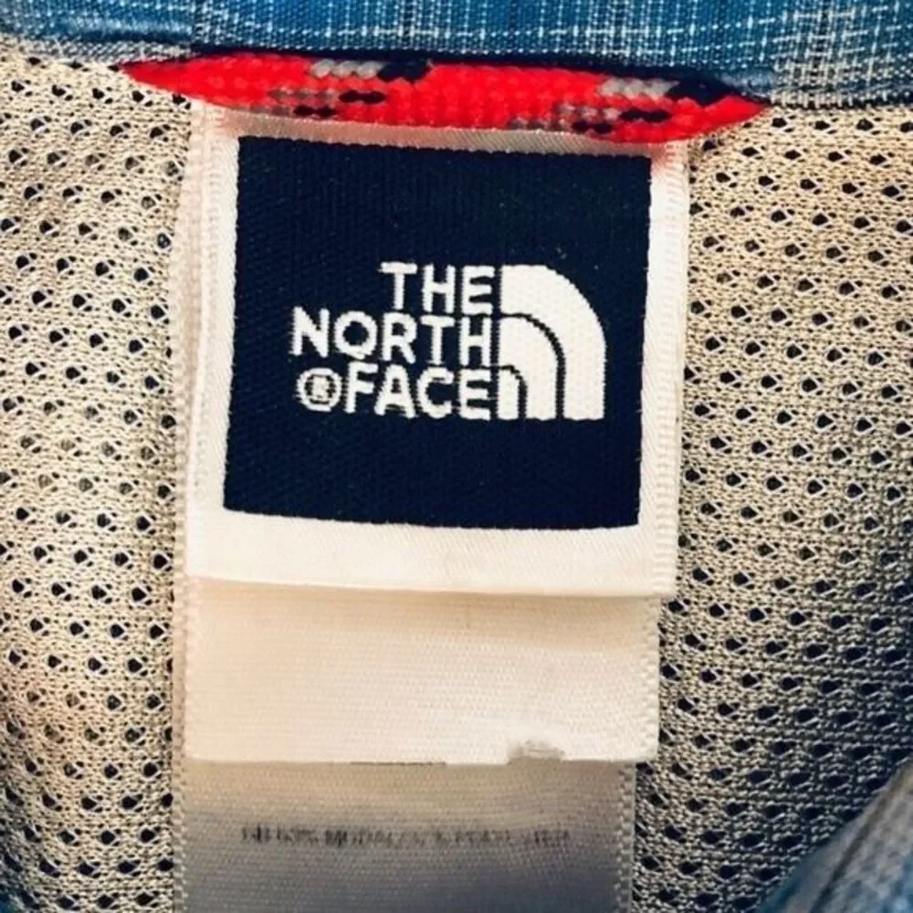 The North Face Men's Large Blue White Plaid Camping Hiking Short Sleeve Shirt‎